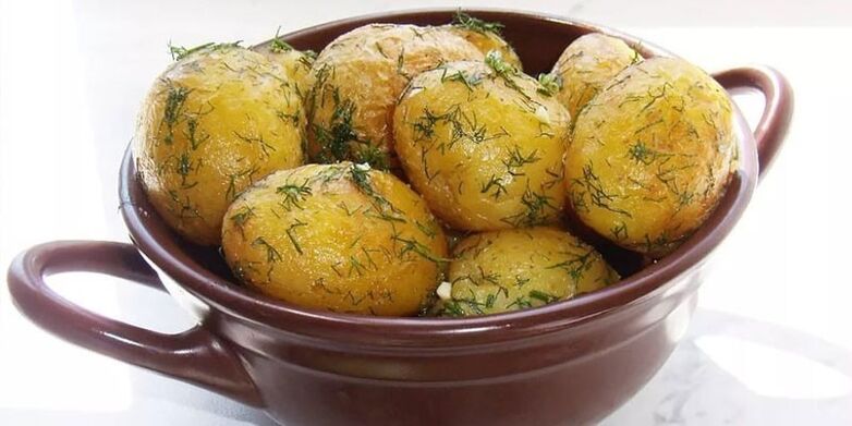kentang panggang dengan ramuan untuk mengurangkan berat badan