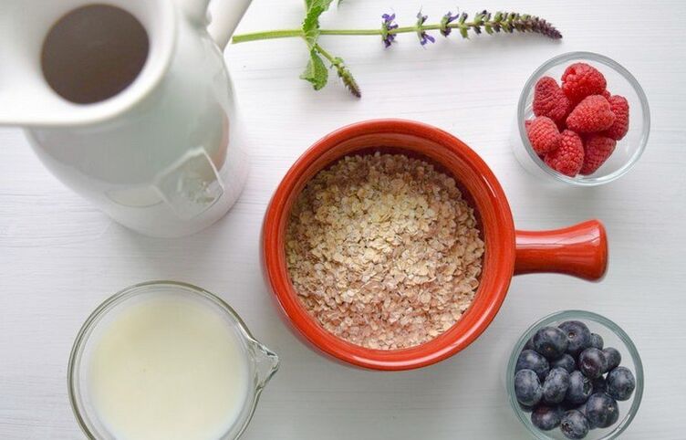 oat dengan buah beri untuk penurunan berat badan