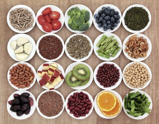 Pelbagai produk diet di atas pinggan